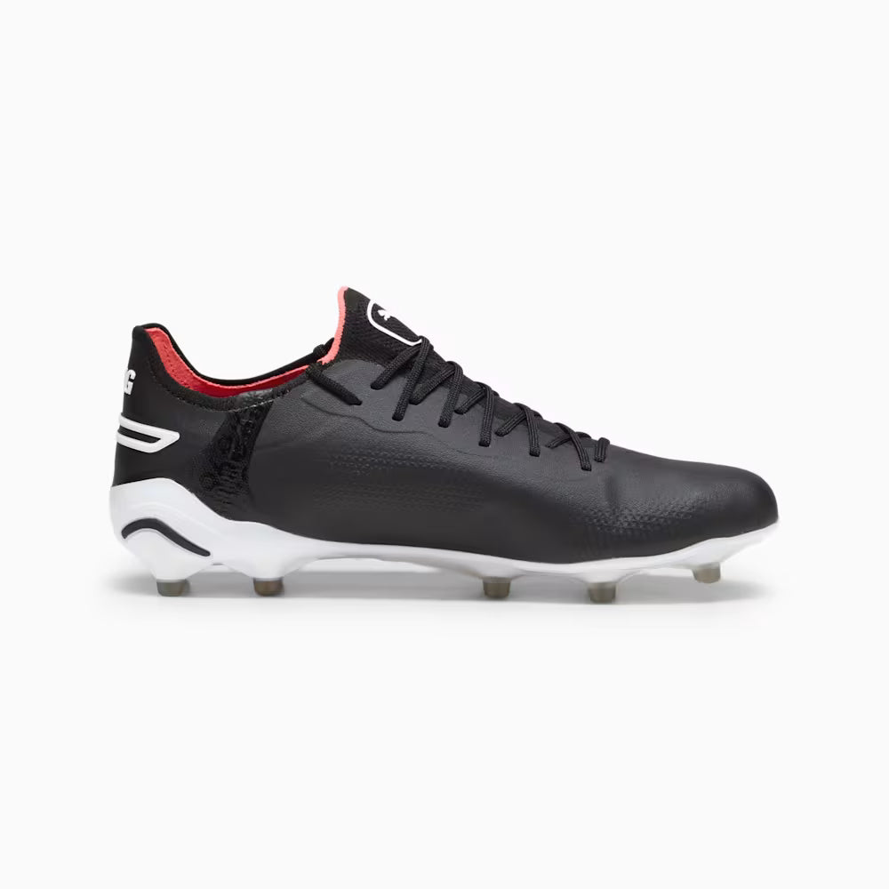 Puma King Ultimate FG/AG football boots instep view
